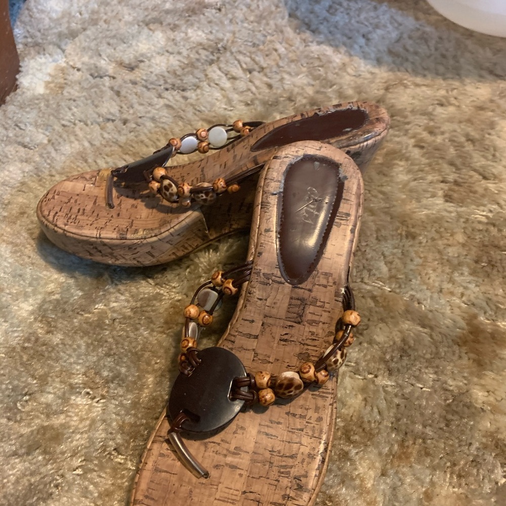 Sandals - Picture 2 of 3